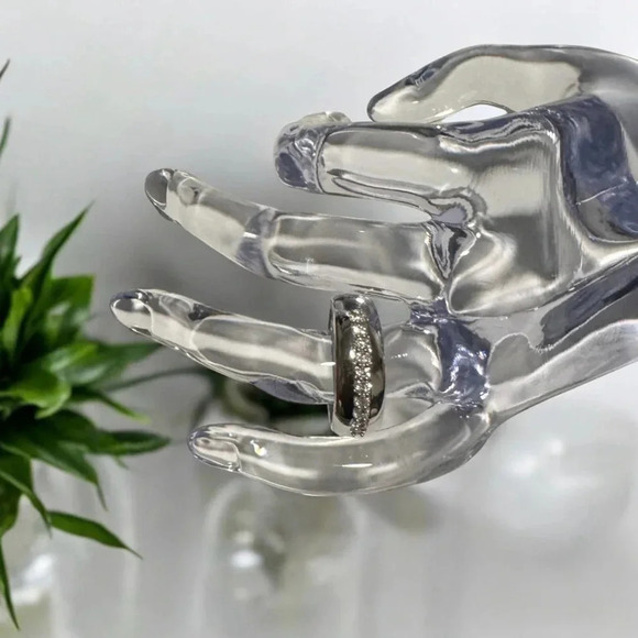 🇨🇦🆕5th Avenue Rhodium Ring - Picture 5 of 15